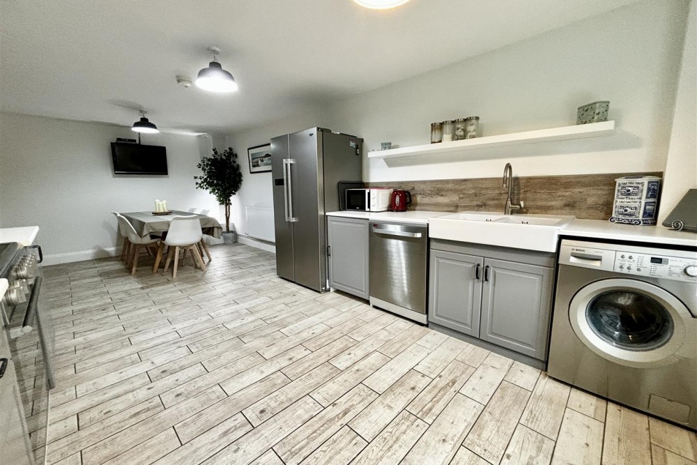 Kitchen/Dining Room